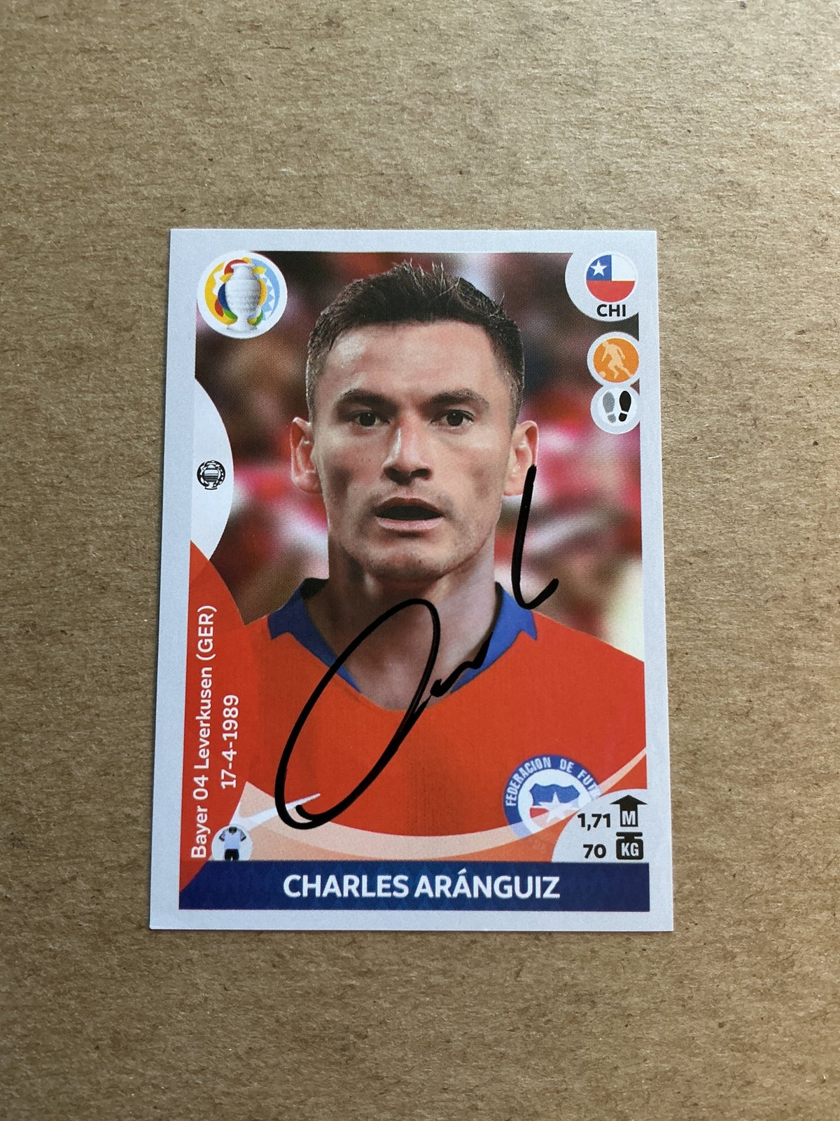 Charles Aranguiz, Chile 🇨🇱 Copa America 2021 Panini hand signed - Autographs-World