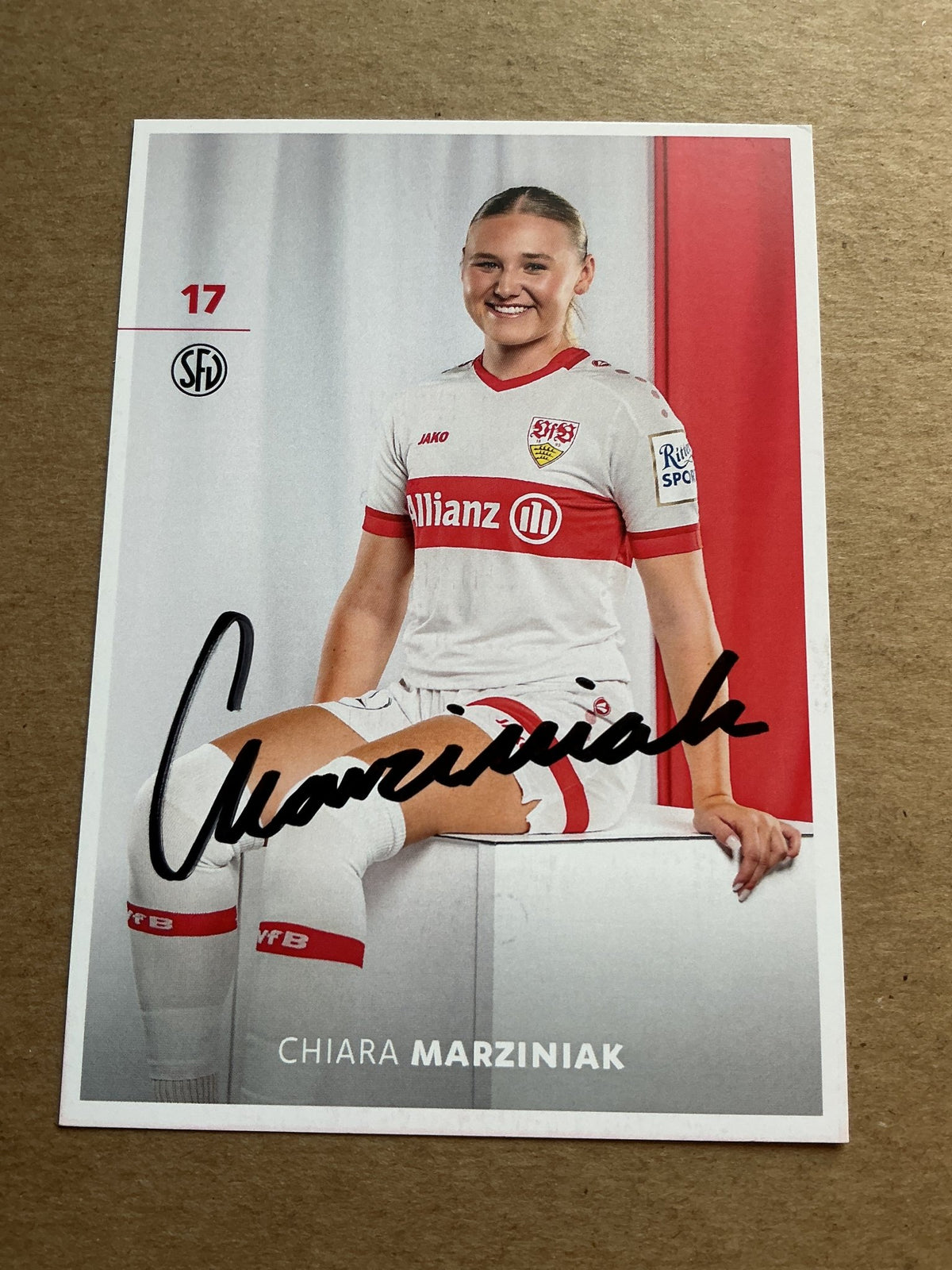 Chiara Marziniak, Germany 🇩🇪 VfB Stuttgart 2024/25 hand signed - Autographs-World
