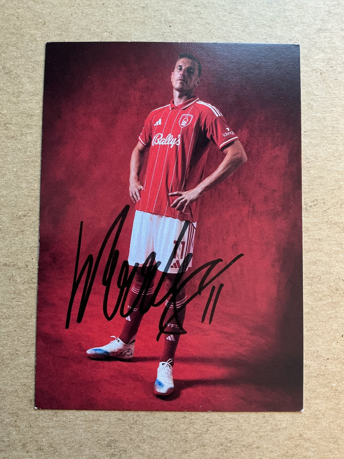 Chris Wood, New Zealand 🇳🇿 Nottingham Forest 2025/26 hand signed - Autographs-World