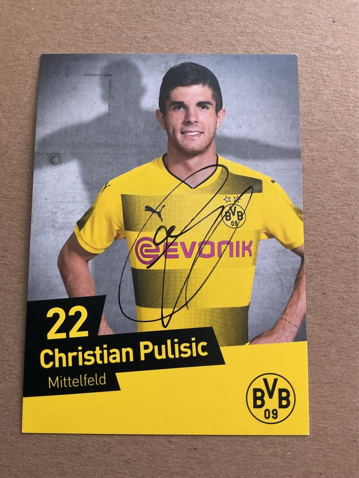 Christian Pulisic, USA 🇺🇸 Borussia Dortmund 2017/18 hand signed - Autographs-World