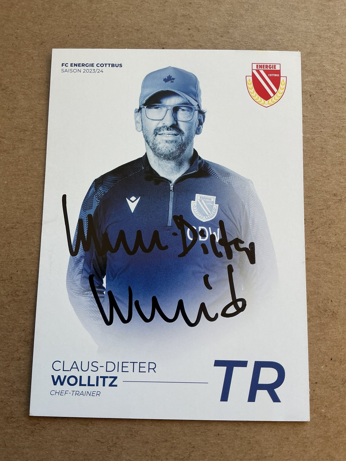 Claus-Dieter Wollitz, Germany 🇩🇪 FC Energie Cottbus 2023/24 hand signed - Autographs-World