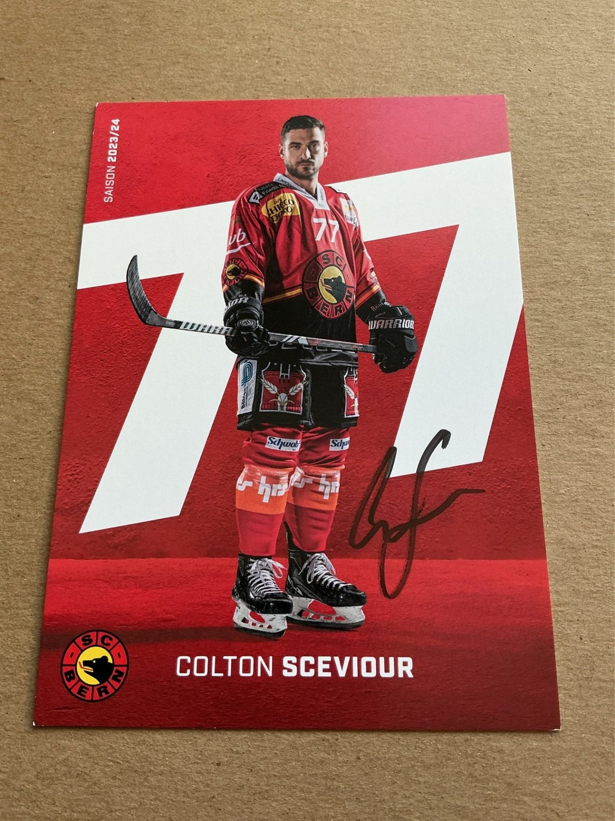 Colton Sceviour, Canada 🇨🇦 SC Bern 2023/24 hand signed - Autographs-World