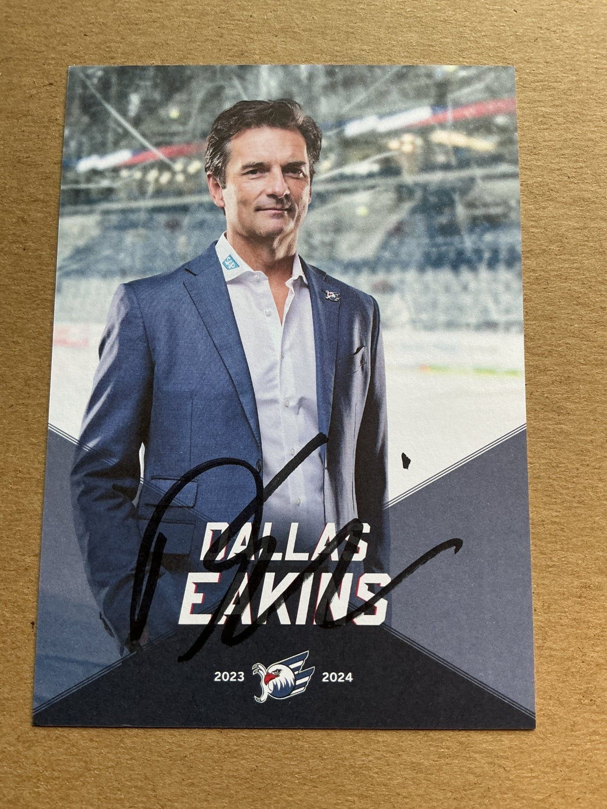 Dallas Eakins, USA 🇺🇸 Adler Mannheim 2023/24 hand signed - Autographs-World