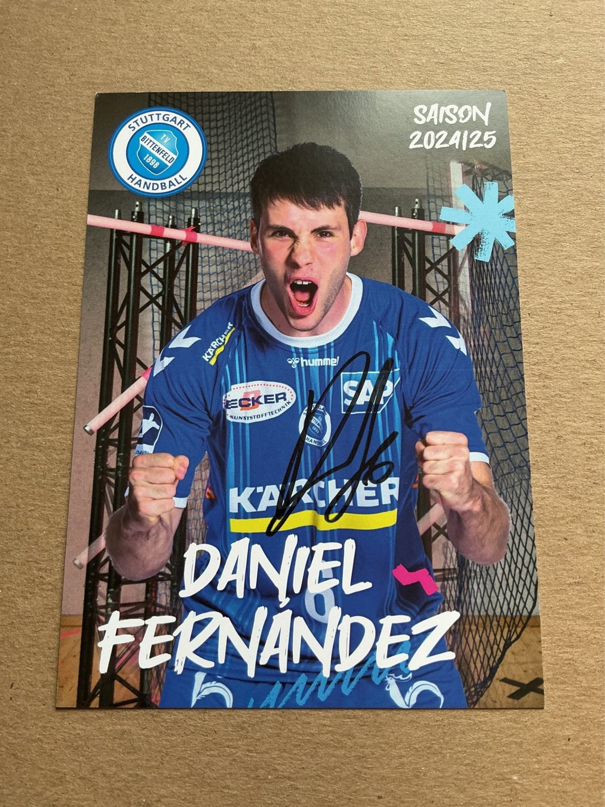 Daniel Fernández, Spain 🇪🇸 TVB 1898 Stuttgart 2024/25 hand signed - Autographs-World