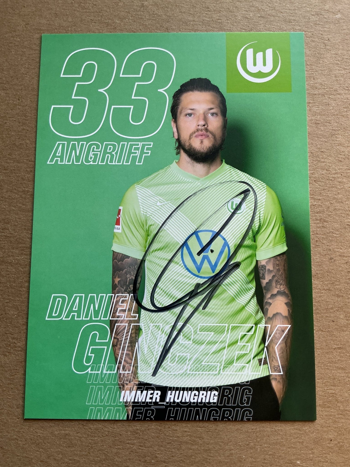 Daniel Ginczek, Germany 🇩🇪 VfL Wolfsburg 2020/21 hand signed - Autographs-World