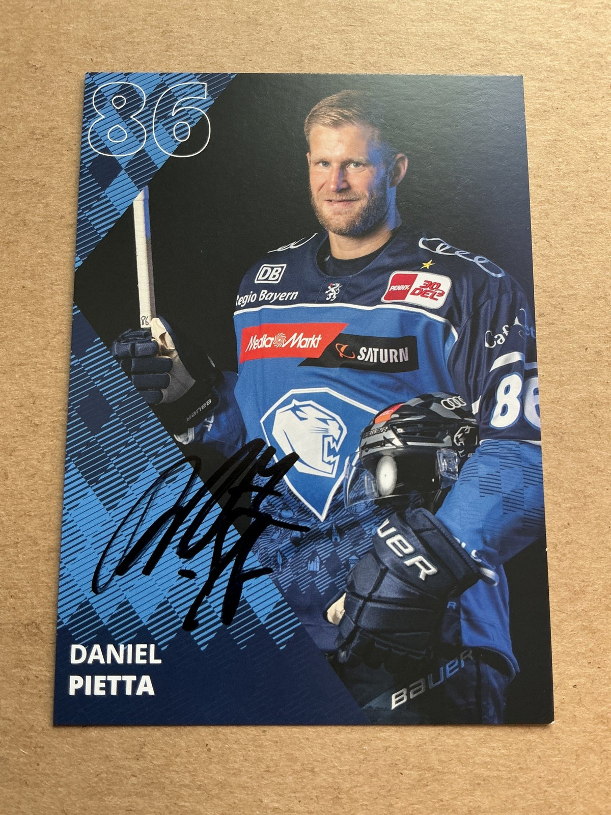 Daniel Pietta, Germany 🇩🇪 ERC Ingolstadt 2023/24 hand signed - Autographs-World