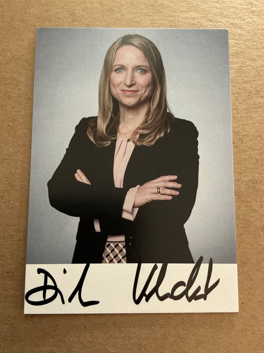 Daniela Kluckert, Germany 🇩🇪 Member of Parlament 2025 hand signed - Autographs-World