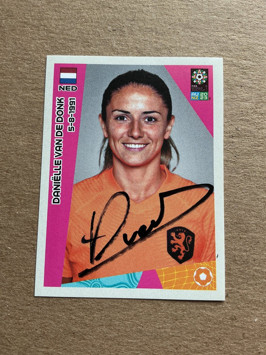 Danielle van de Donk, Netherlands 🇳🇱 FIFA Women’s World Cup 2023 Panini hand signed - Autographs-World
