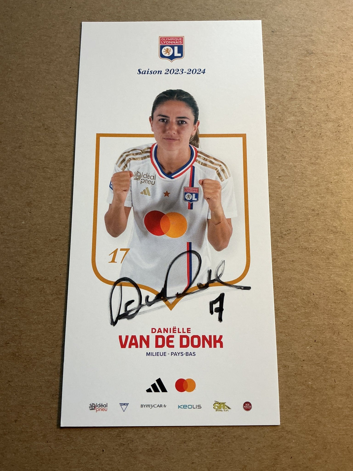 Daniëlle van de Donk, Netherlands 🇳🇱 Olympique Lyon 2023/24 hand signed - Autographs-World