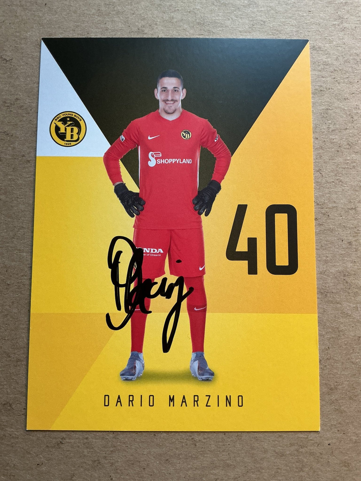 Dario Marzino, Switzerland 🇨🇭 Young Boys Bern 2019/20 hand signed - Autographs-World