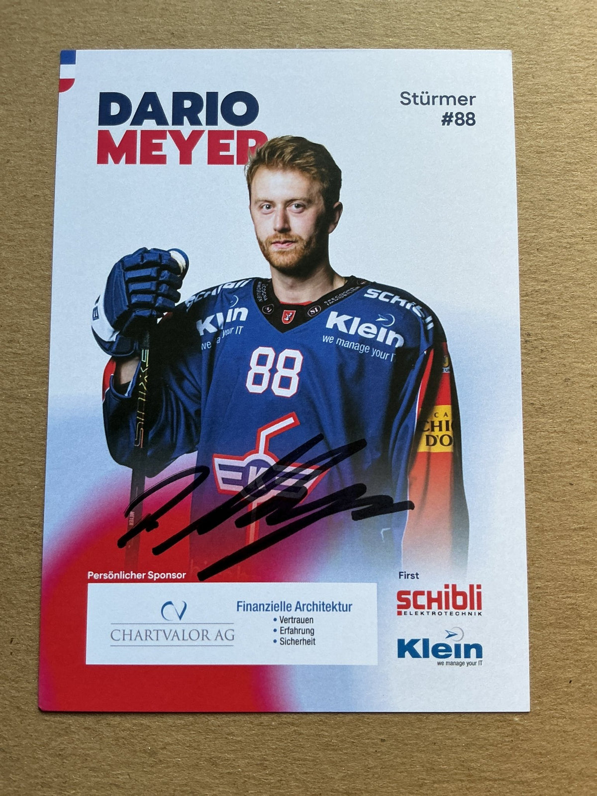 Dario Meyer, Switzerland 🇨🇭 EHC Kloten 2025/26 hand signed - Autographs-World