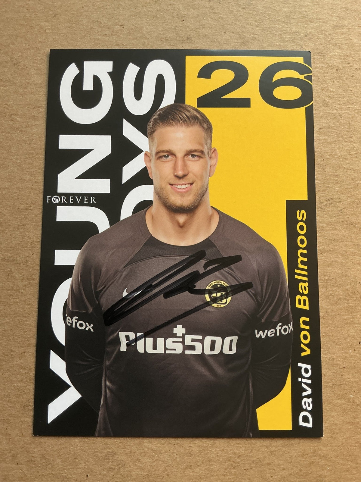 David von Ballmoos, Switzerland 🇨🇭 BSC Young Boys Bern 2022/23 hand signed - Autographs-World