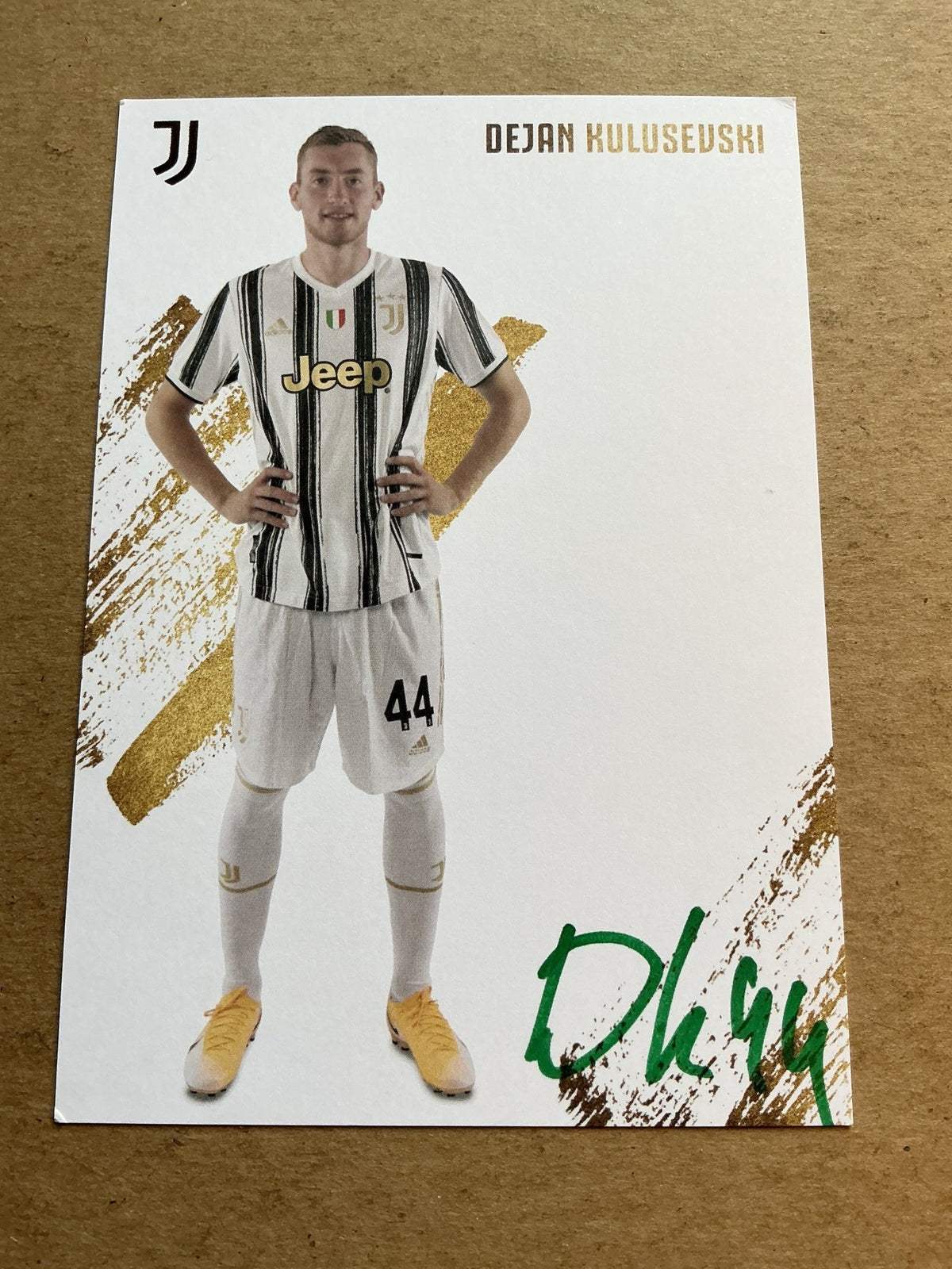 Dejan Kulusevski, Sweden 🇸🇪 Juventus FC 2020/21 hand signed - Autographs-World
