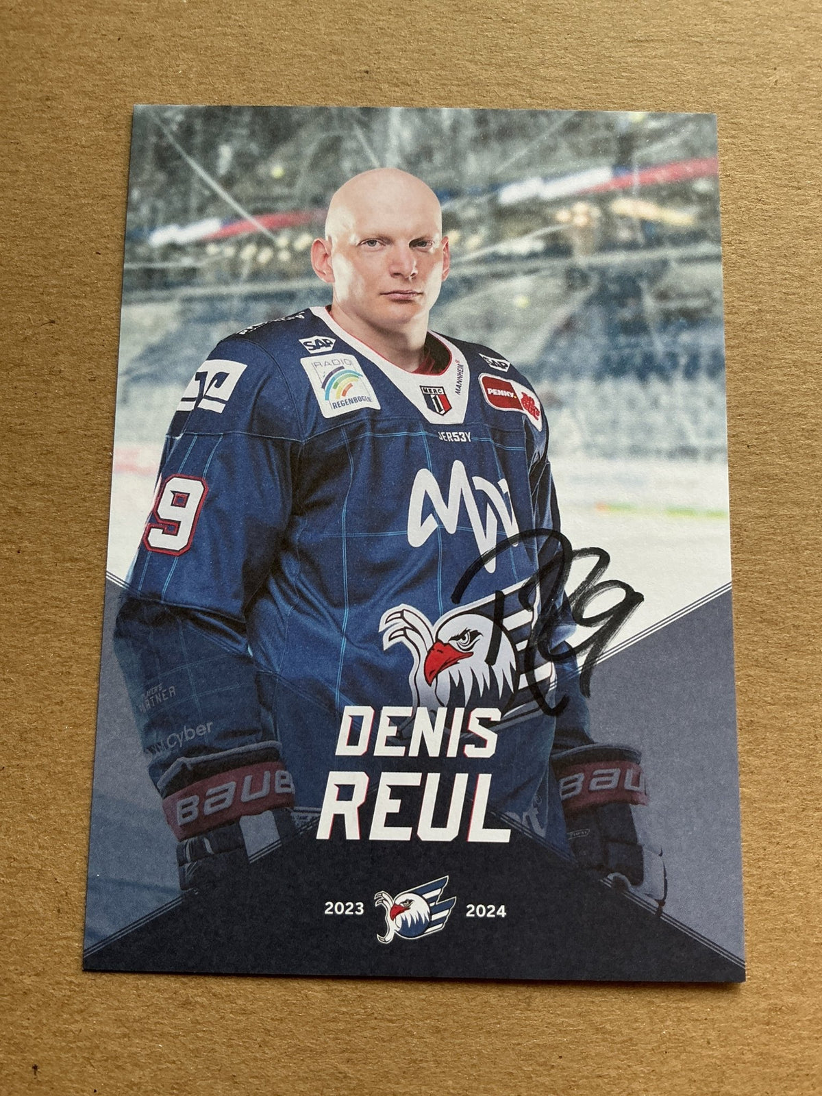 Denis Reul, Germany 🇩🇪 Adler Mannheim 2023/24 hand signed - Autographs-World