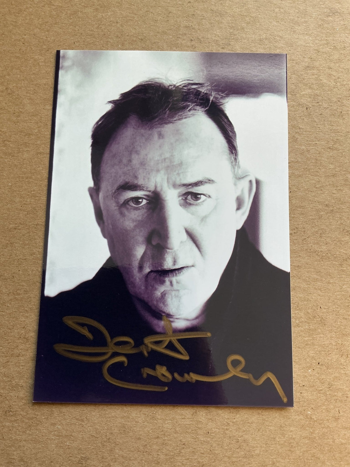 Dermot Crowley, Ireland 🇮🇪 Actor hand signed - Autographs-World