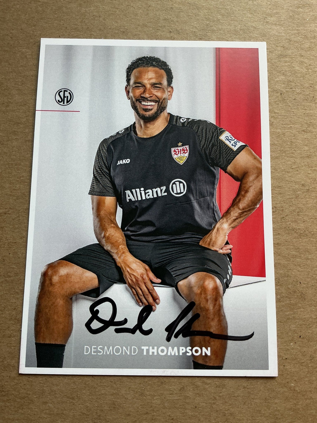Desmond Thompson, USA 🇺🇸 VfB Stuttgart 2024/25 hand signed - Autographs-World