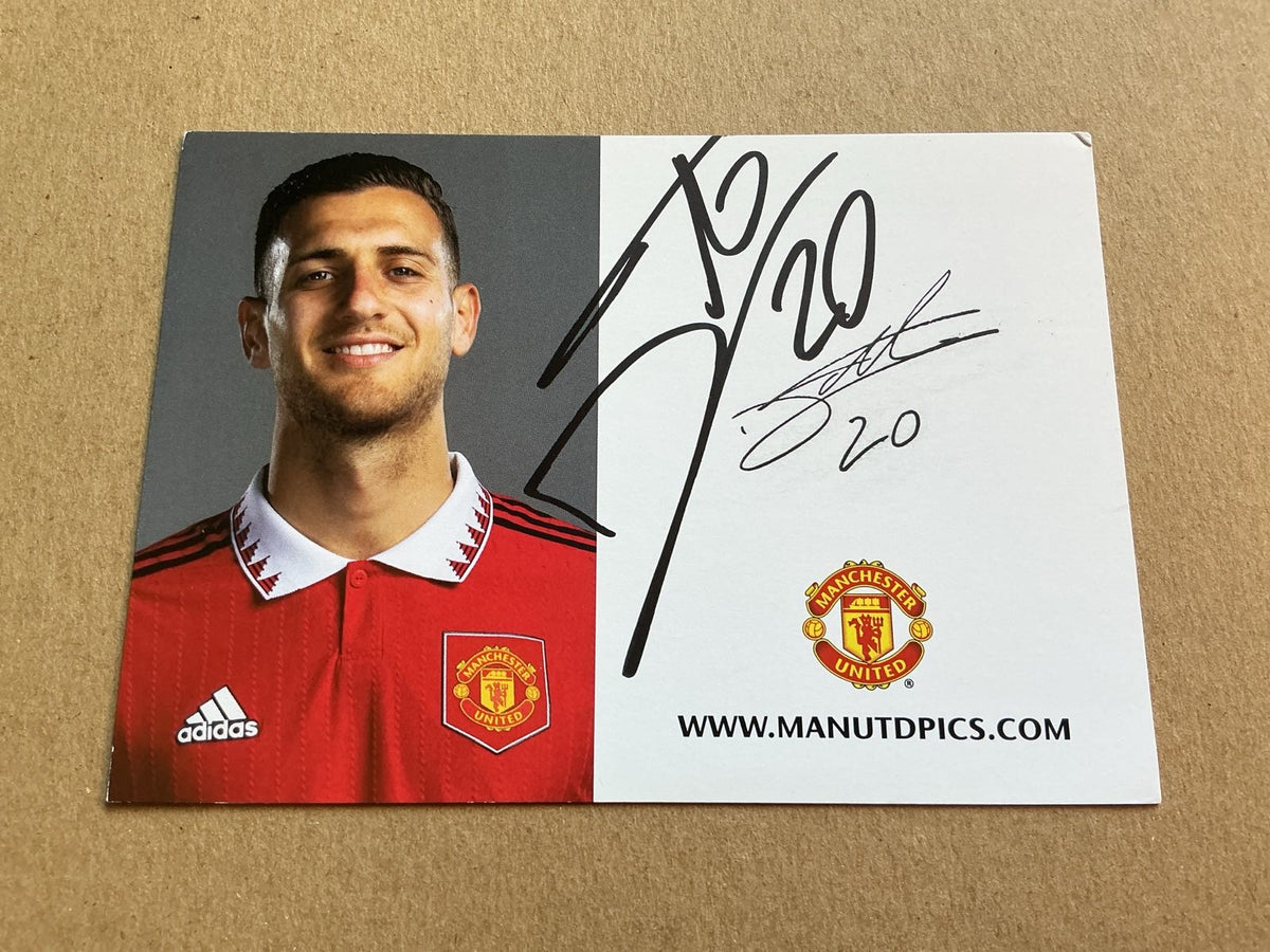 Diogo Dalot, Portugal 🇵🇹 Manchester United 2022/23 hand signed - Autographs-World