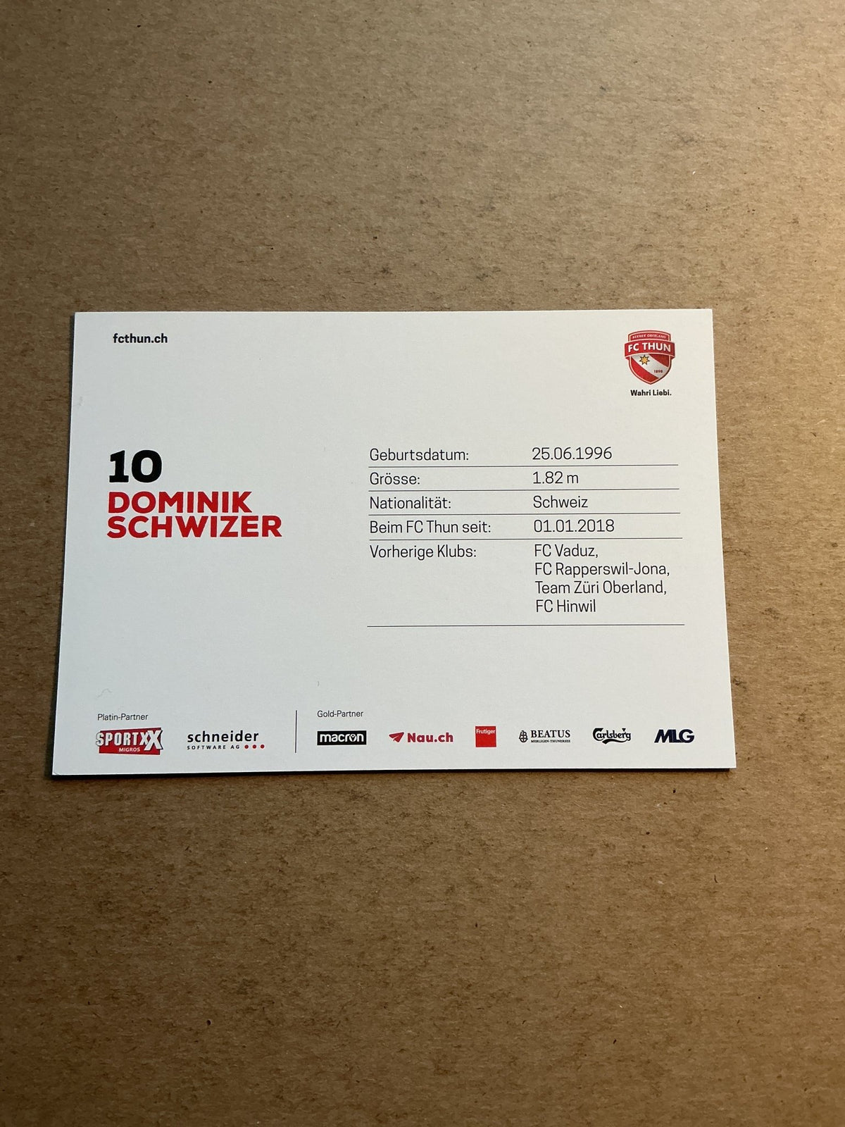 Dominik Schwizer, Switzerland 🇨🇭 FC Thun 2020/21 hand signed - Autographs-World