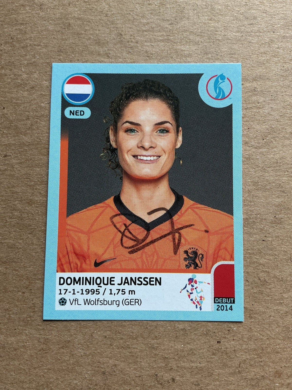 Dominique Janssen, Netherlands 🇳🇱 UEFA Women’s Euro Cup 2022 Panini hand signed - Autographs-World
