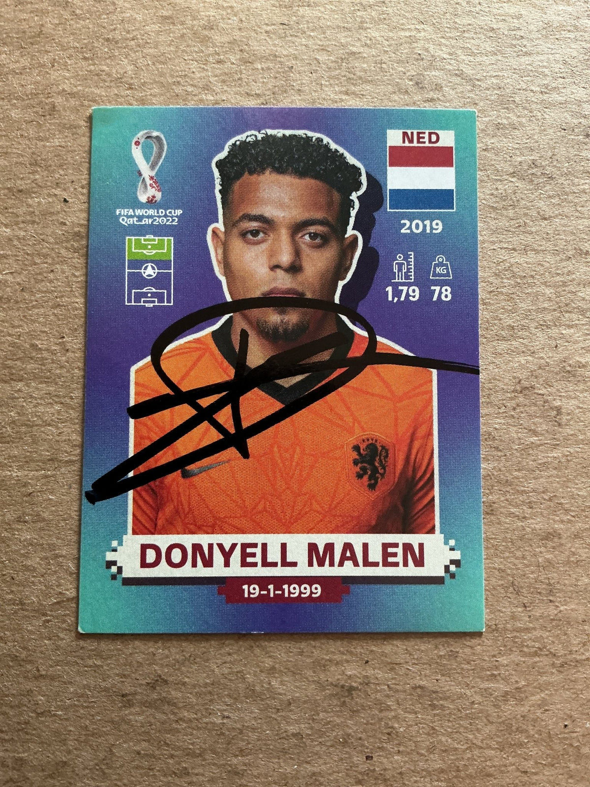 Donyell Malen, Netherlands 🇳🇱 FIFA World Cup 2022 Panini hand signed - Autographs-World