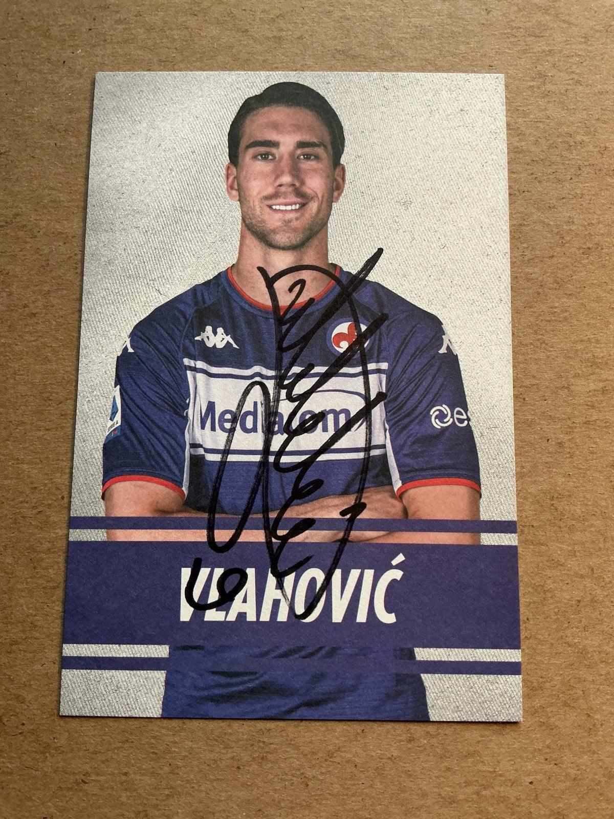 Dušan Vlahović, Serbia 🇷🇸 ACF Fiorentina 2021/22 hand signed - Autographs-World