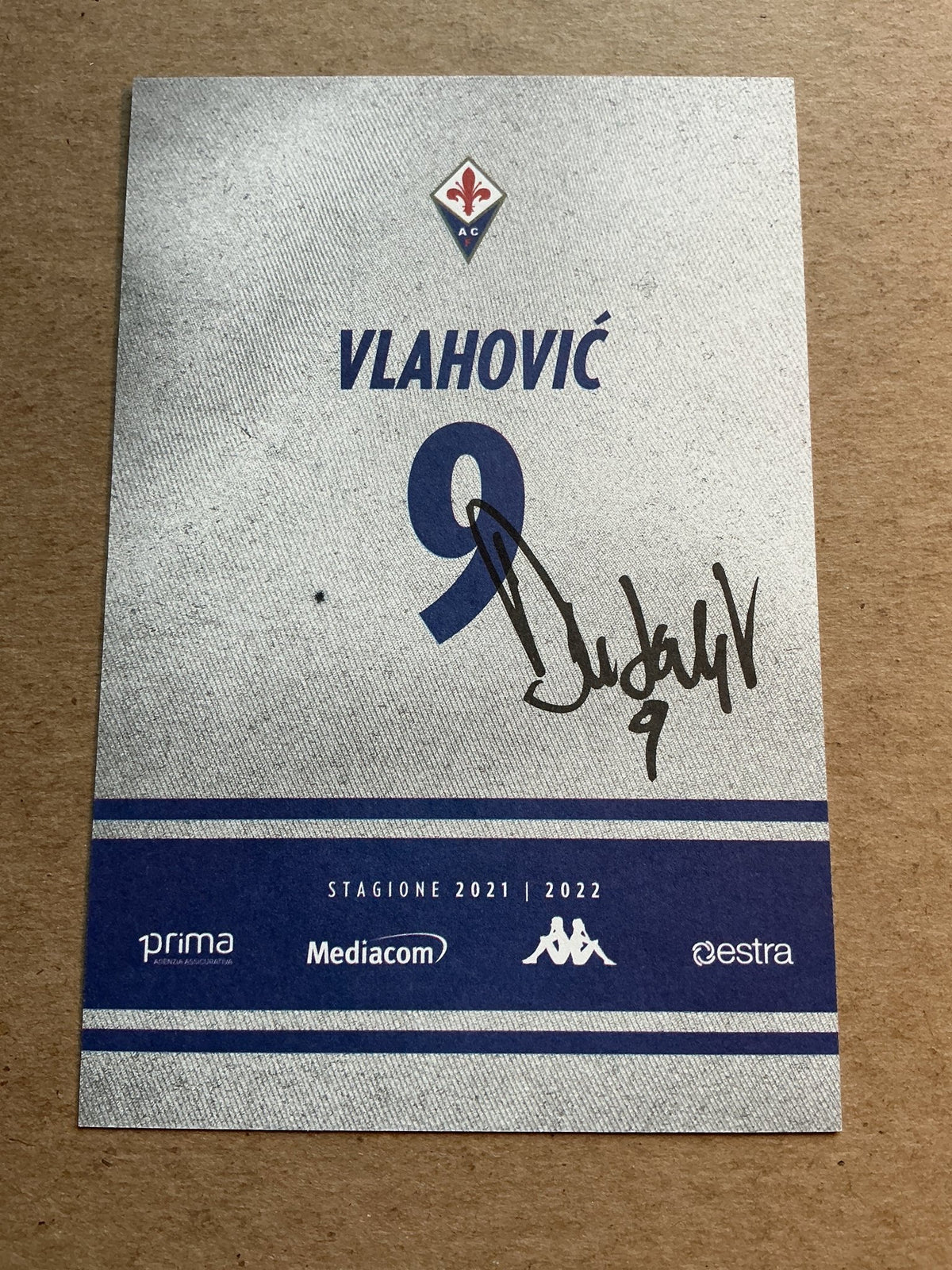 Dušan Vlahović, Serbia 🇷🇸 ACF Fiorentina 2021/22 hand signed - Autographs-World