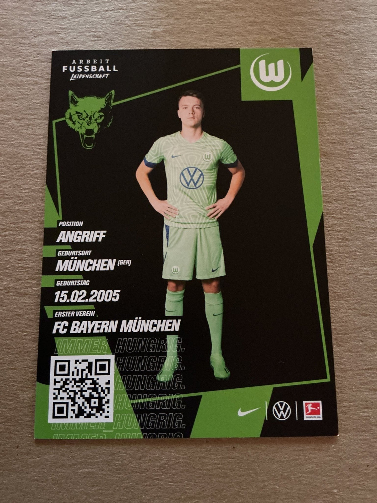 Dzenan Pejcinovic, Germany 🇩🇪 VfL Wolfsburg 2022/23 hand signed - Autographs-World