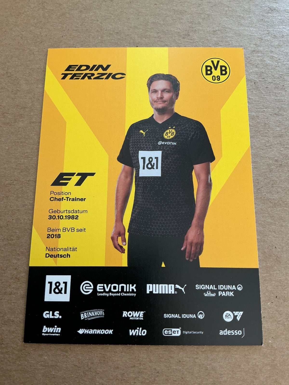 Edin Terzic, Germany 🇩🇪 Borussia Dortmund 2023/24 hand signed - Autographs-World