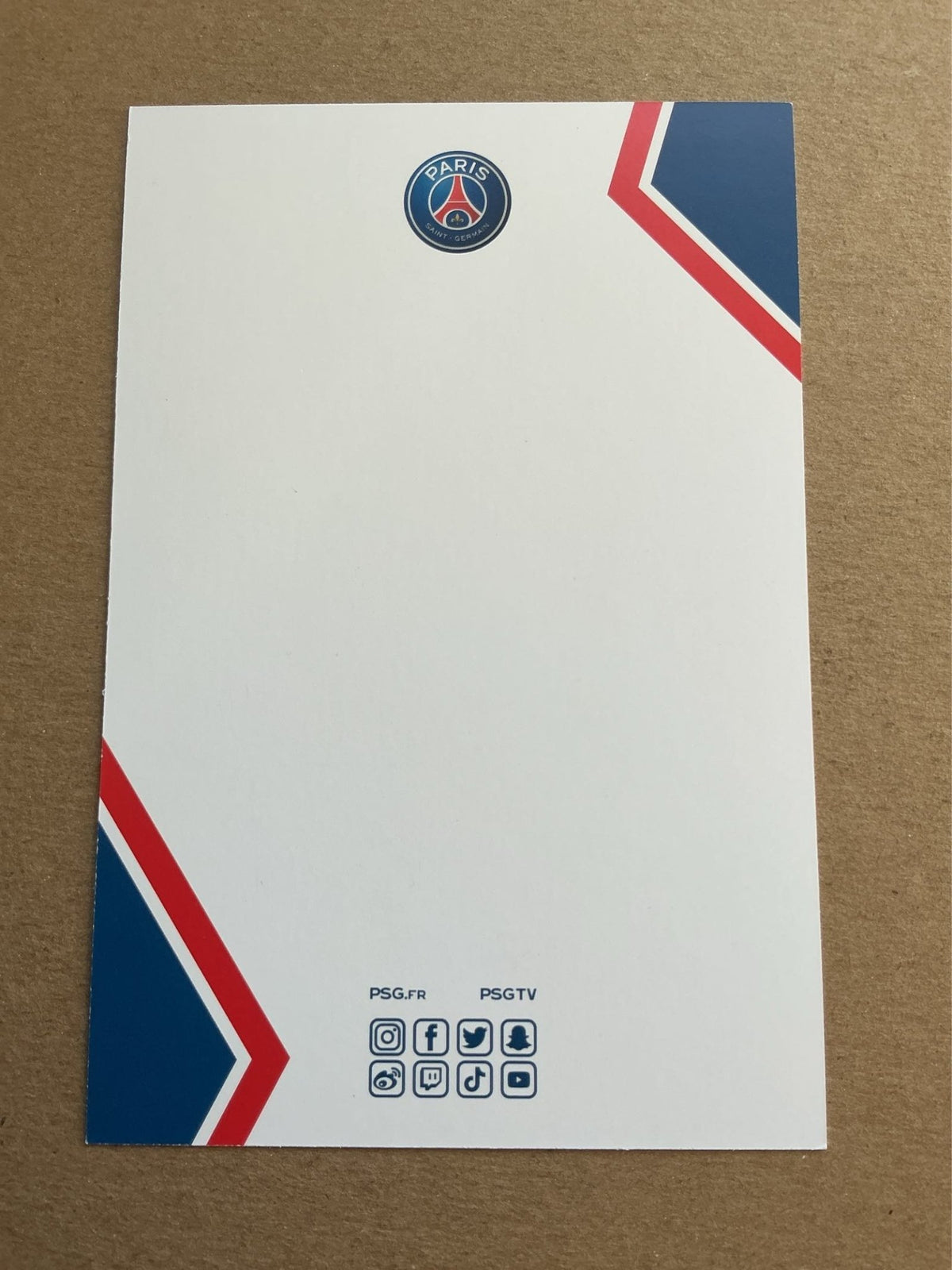 El Chadaille Bitshiabu, France 🇫🇷 Paris Saint-Germain 2021/22 hand signed - Autographs-World