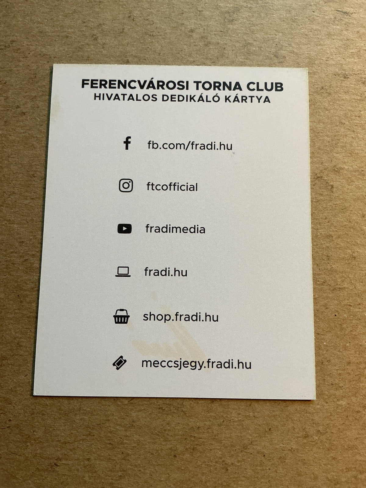 Eldar Ćivić, Bosnia 🇧🇦 Ferencvaros TC 2021/22 hand signed - Autographs-World