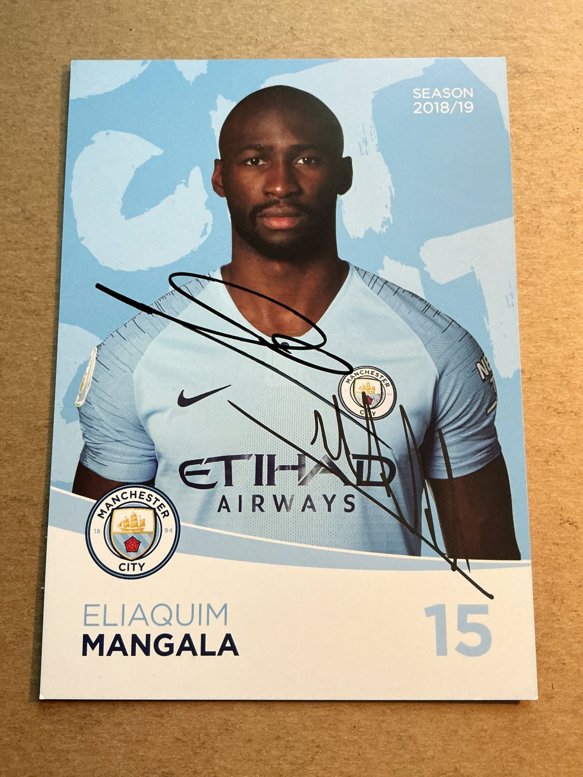 Eliaquim Mangala, France 🇫🇷 Manchester City 2018/19 hand signed - Autographs-World