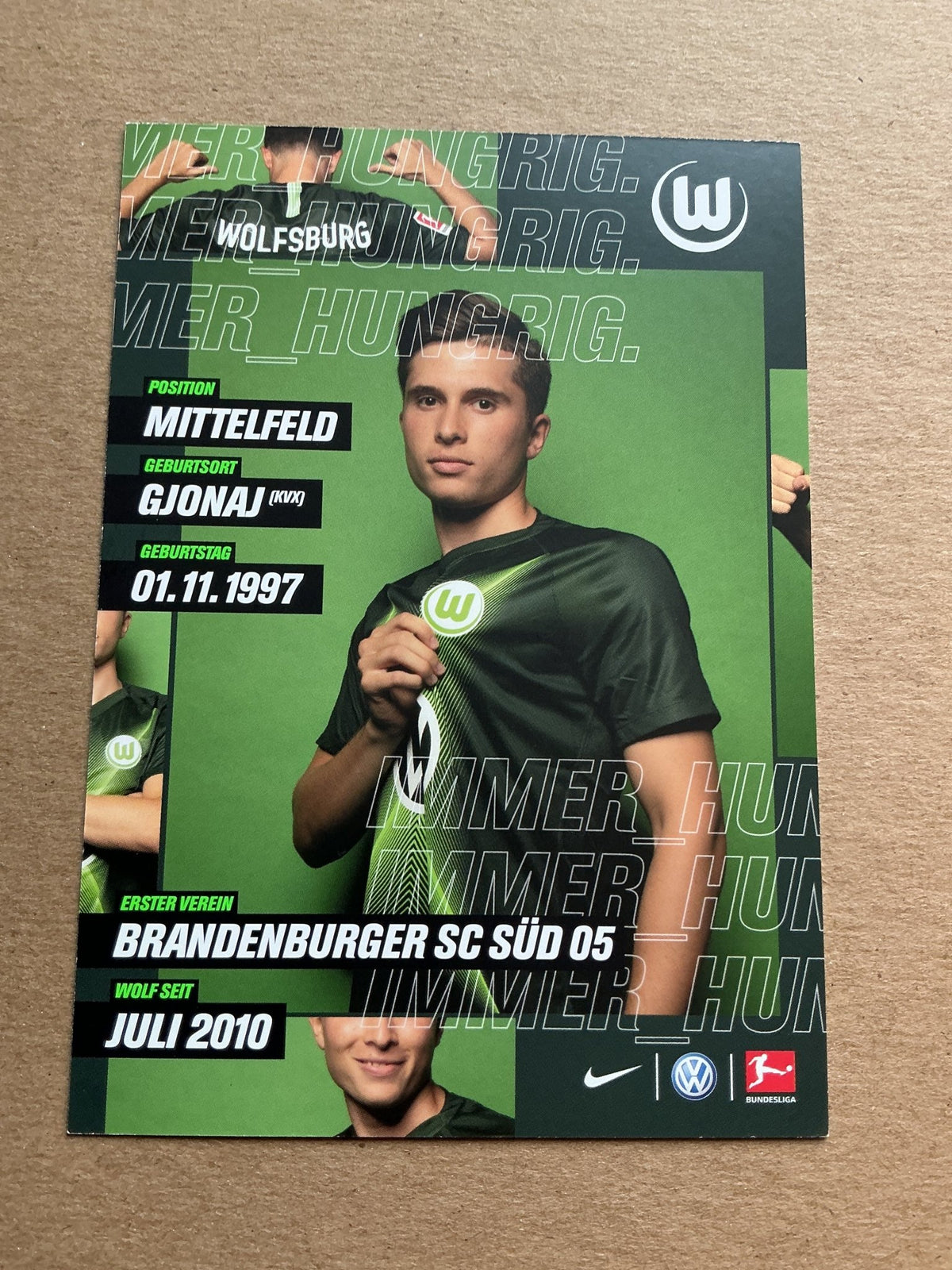 Elvis Rexhbecaj, Germany 🇩🇪 VfL Wolfsburg 2019/20 hand signed - Autographs-World