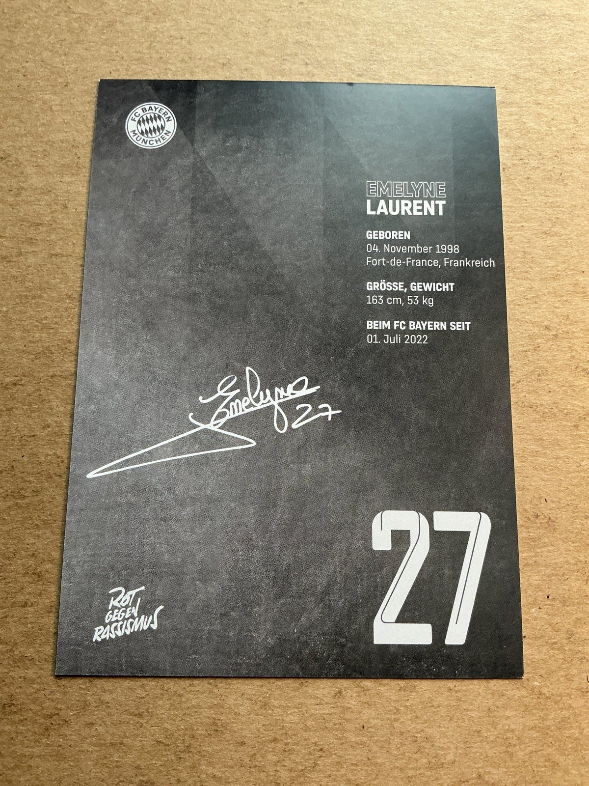 Emelyne Laurent, France 🇫🇷 FC Bayern München 2022/23 hand signed - Autographs-World