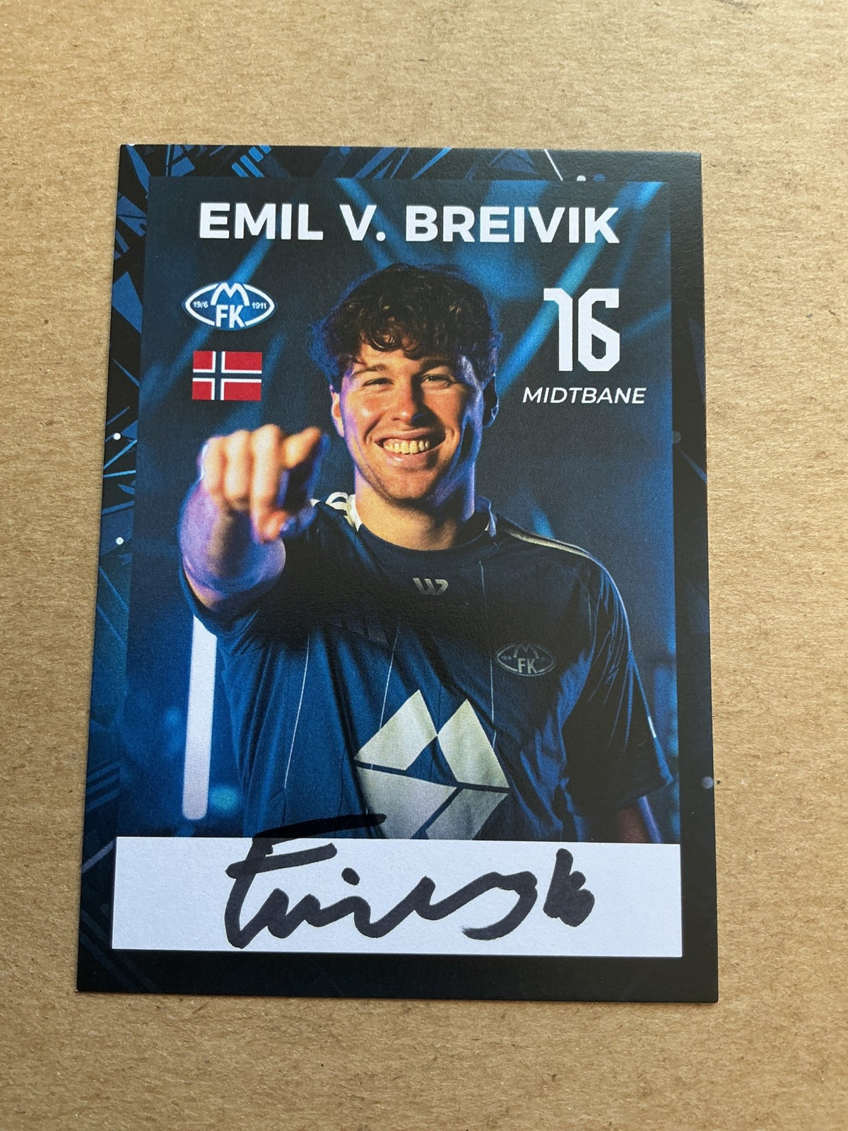 Emil Breivik, Norway 🇳🇴 Molde FK 2024/25 hand signed - Autographs-World