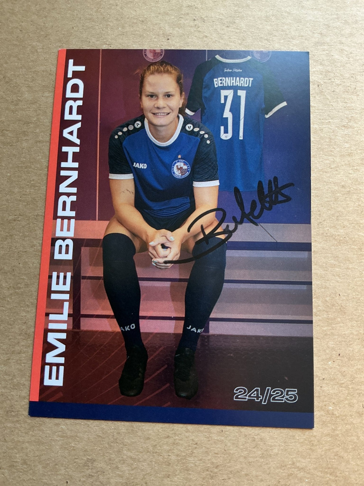 Emilie Bernhardt, Germany 🇩🇪 1.FFC Turbine Potsdam 2024/25 hand signed - Autographs-World