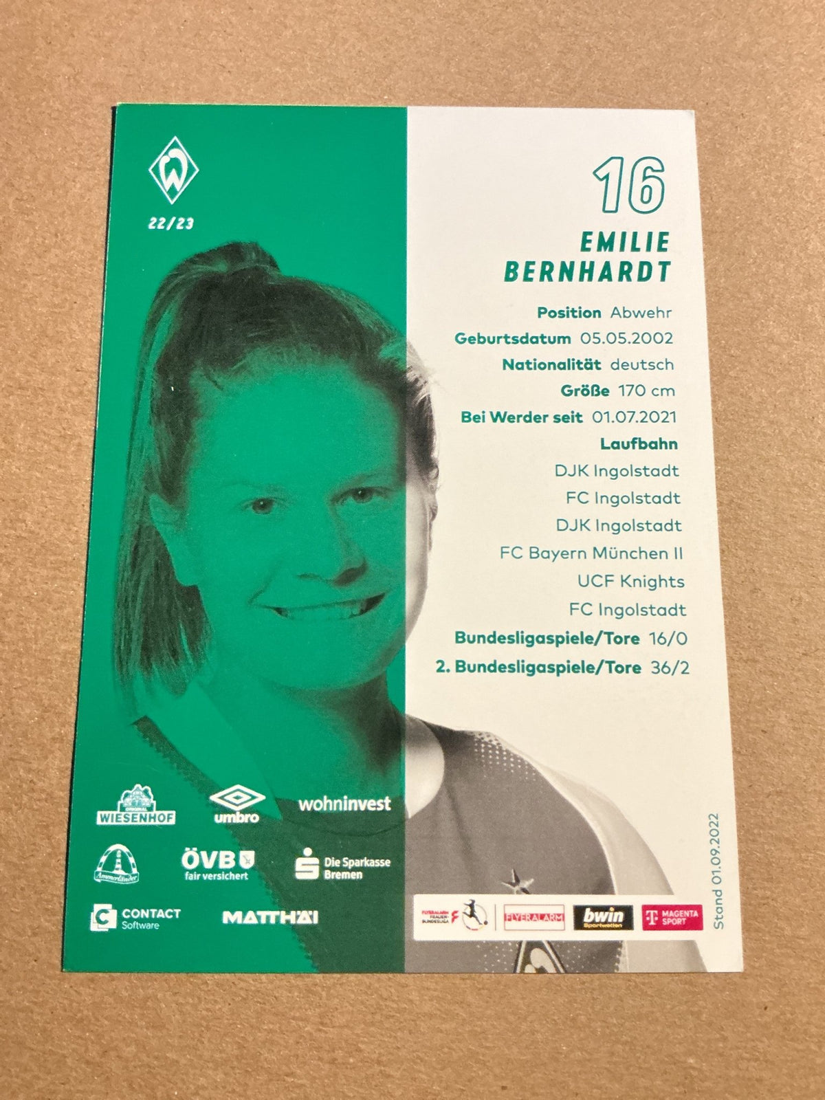 Emilie Bernhardt, Germany 🇩🇪 SV Werder Bremen 2022/23 hand signed - Autographs-World