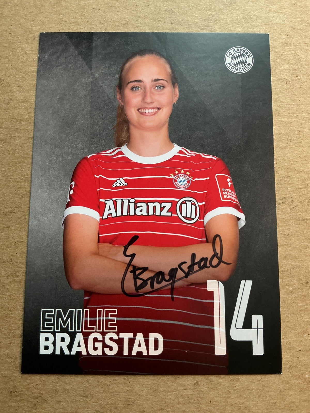 Emilie Bragstad, Norway 🇳🇴 FC Bayern München 2022/23 hand signed - Autographs-World