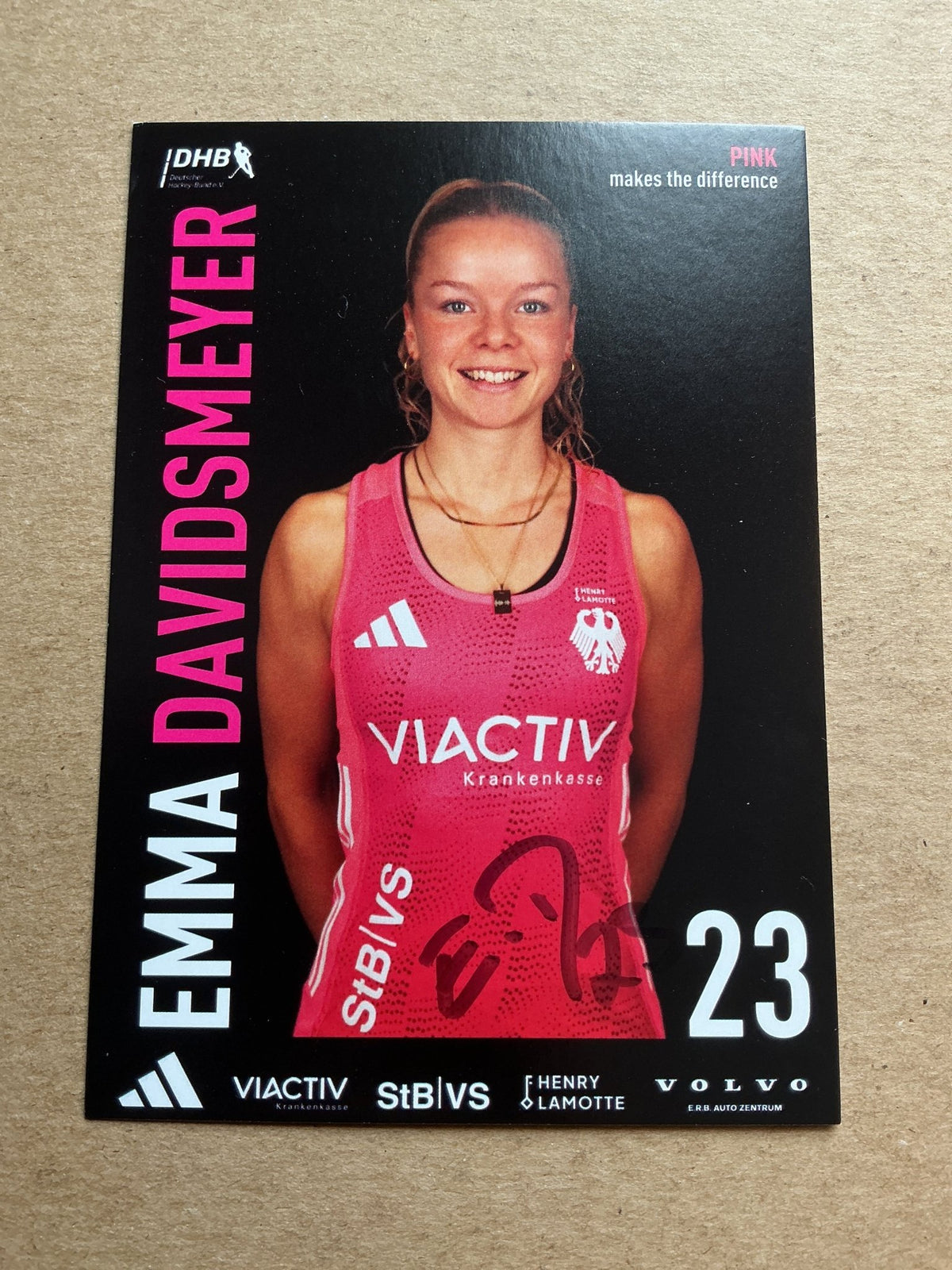 Emma Davidsmeyer, Germany 🇩🇪 Field Hockey Sports 2025 hand signed - Autographs-World