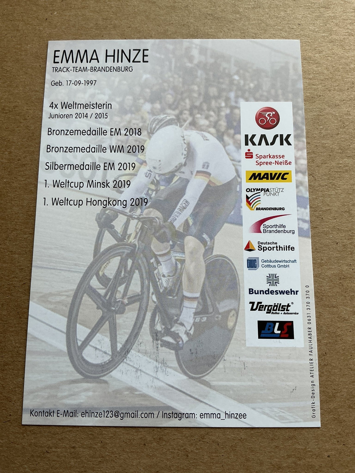 Emma Hinze, Germany 🇩🇪 Cycling Summer Olympics 2024 hand signed - Autographs-World