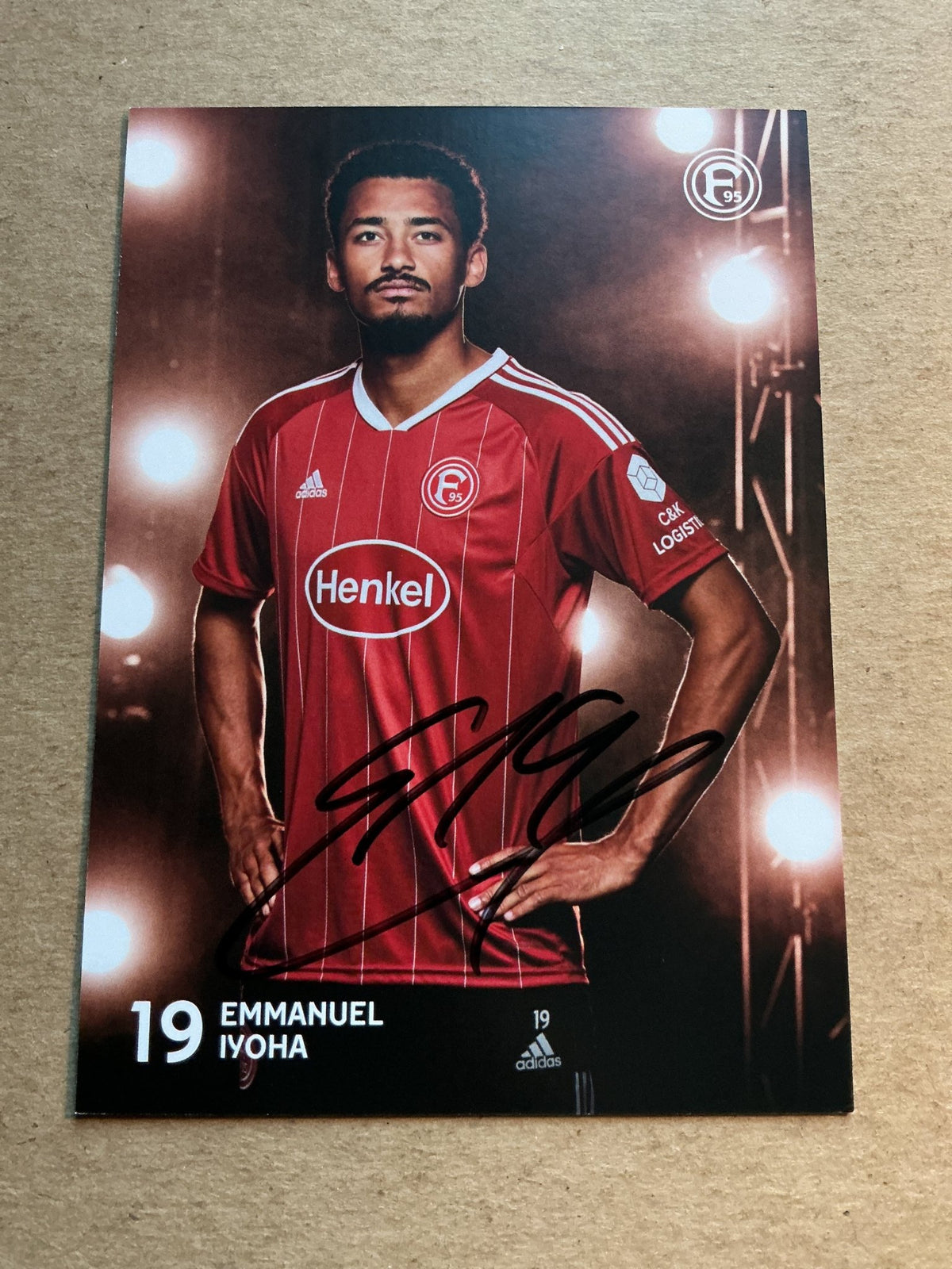 Emmanuel Iyoha, Germany 🇩🇪 Fortuna Düsseldorf 2022/23 hand signed - Autographs-World