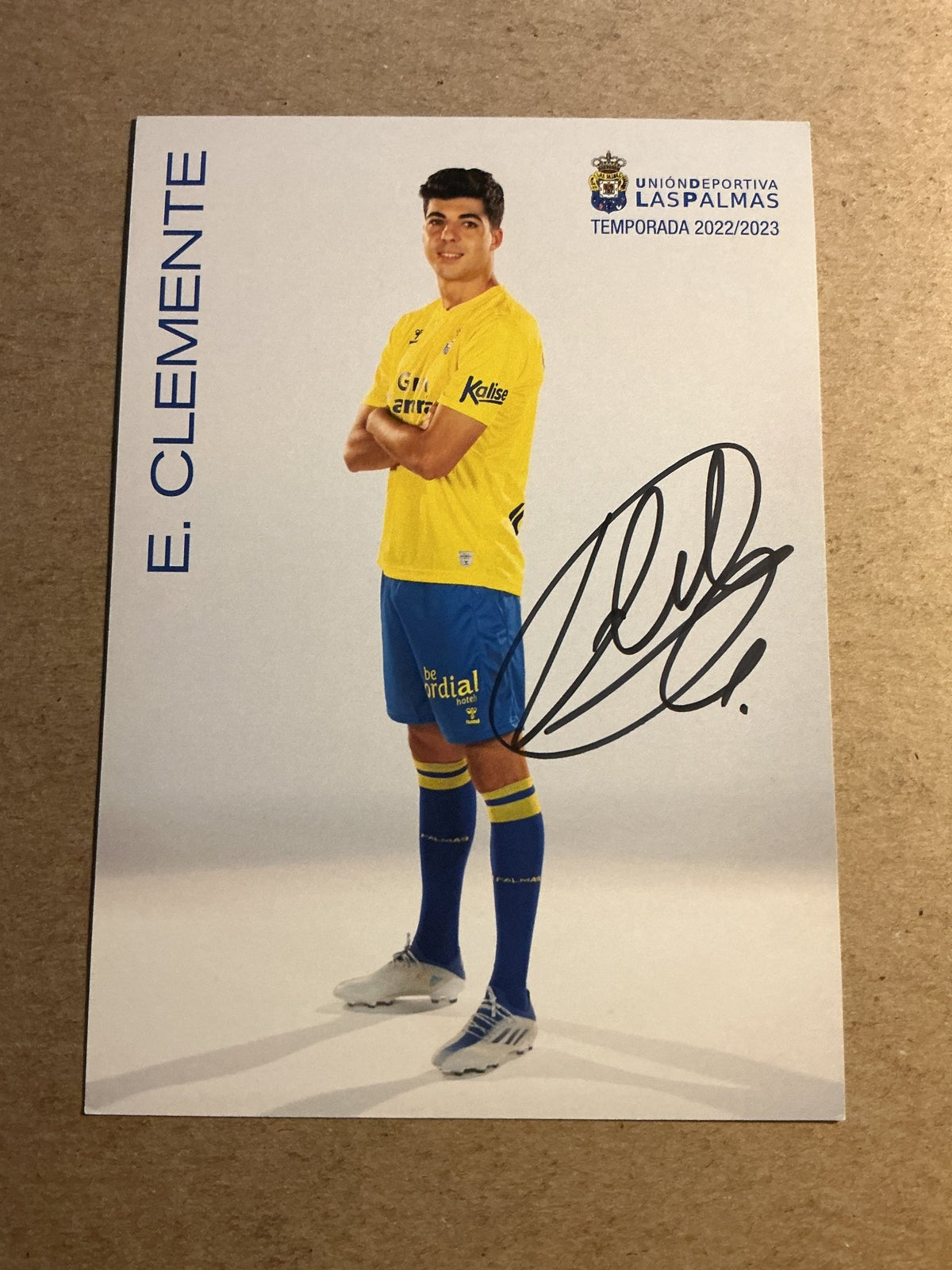 Enrique Clemente, Spain 🇪🇸 UD Las Palmas 2022/23 hand signed - Autographs-World
