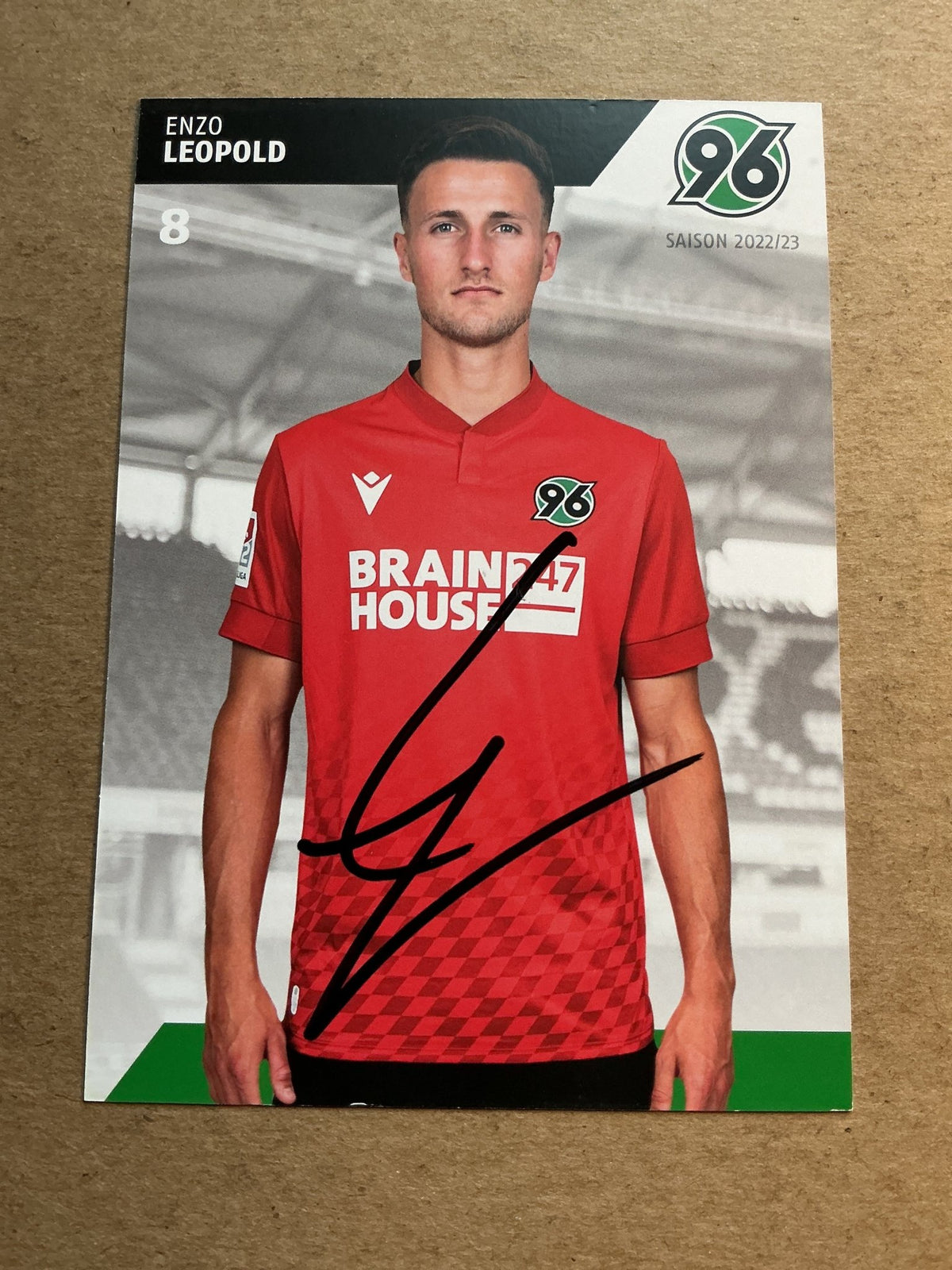 Enzo Leopold, Germany 🇩🇪 Hannover 96 2022/23 hand signed - Autographs-World