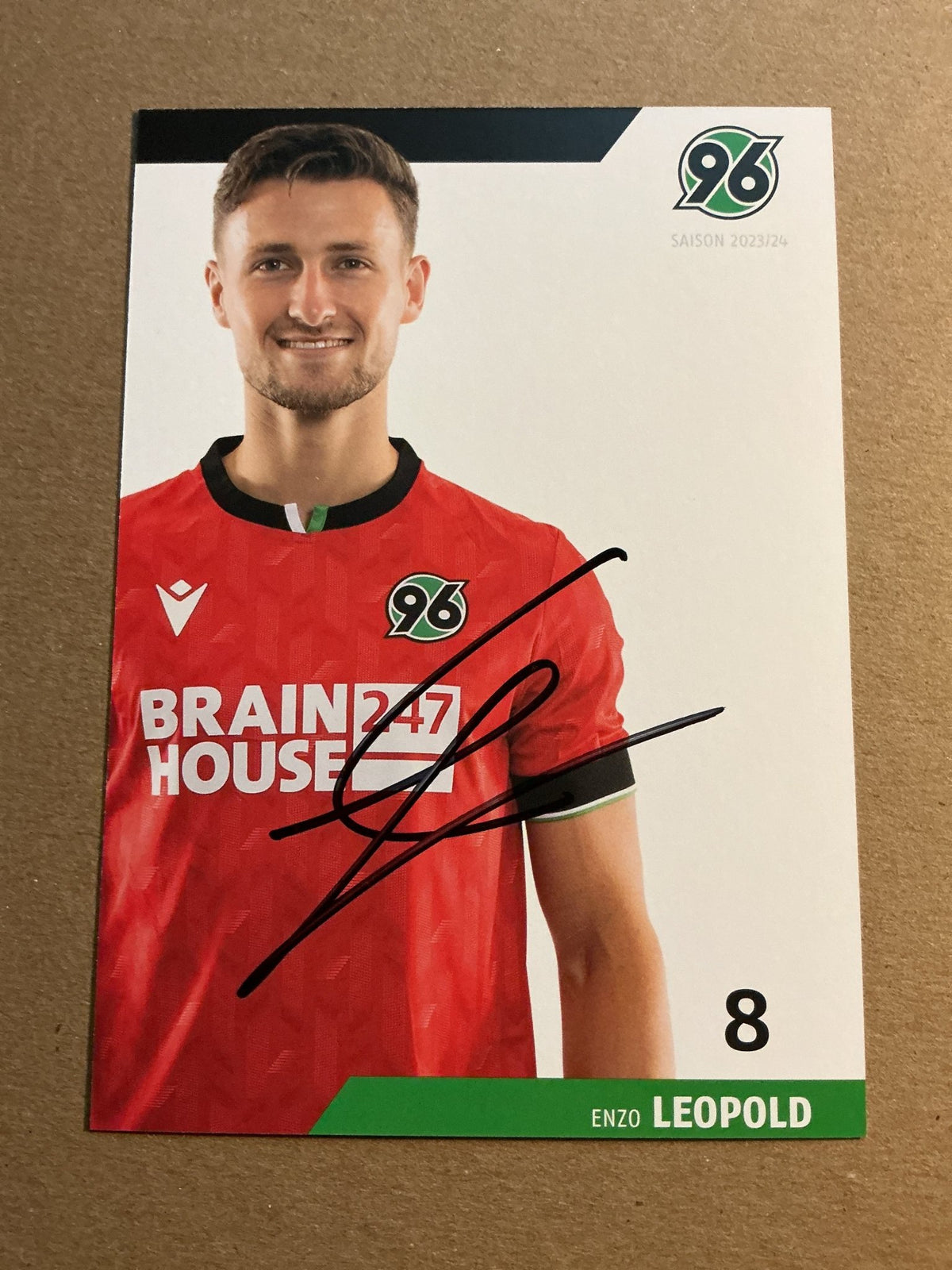 Enzo Leopold, Germany 🇩🇪 Hannover 96 2023/24 hand signed - Autographs-World