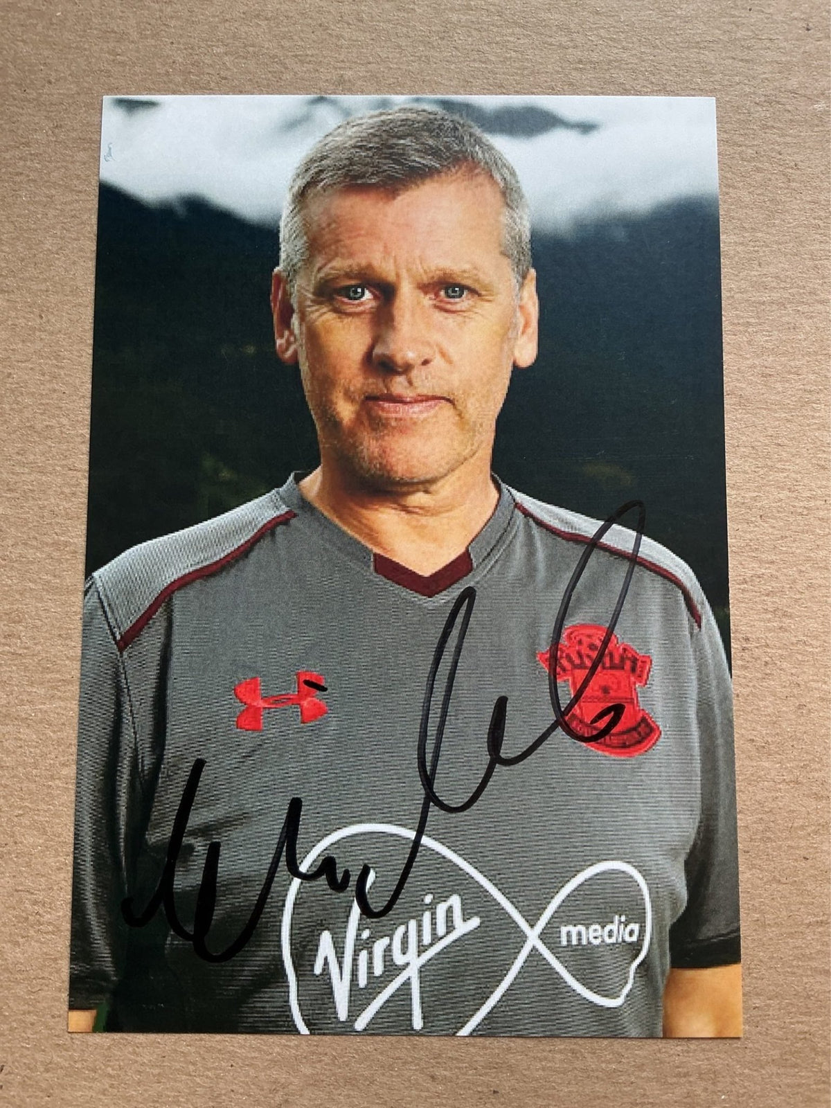 Eric Black, Scotland 🏴󠁧󠁢󠁳󠁣󠁴󠁿 Southampton FC 2017/18 hand signed - Autographs-World