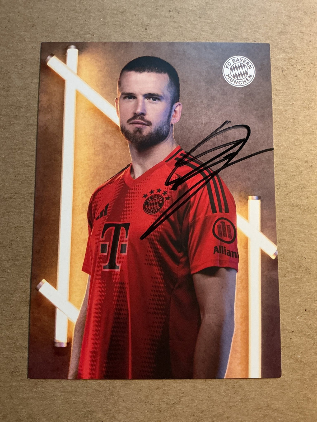 Eric Dier, England 🏴󠁧󠁢󠁥󠁮󠁧󠁿 FC Bayern München 2024/25 hand signed - Autographs-World