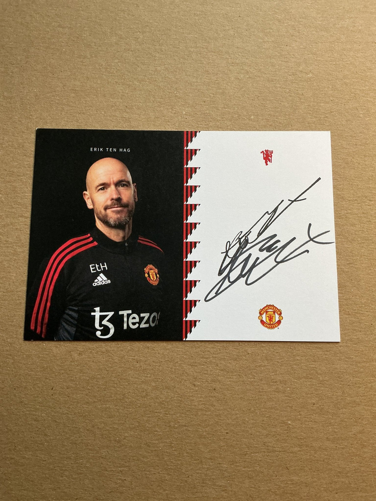 Erik ten Hag, Netherlands 🇳🇱 Manchester United 2022/23 hand signed - Autographs-World
