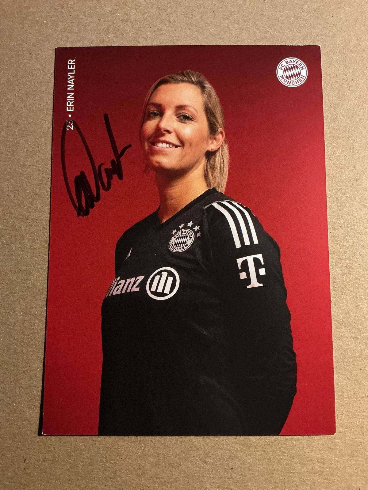 Erin Nayler, New Zealand 🇳🇿 FC Bayern München 2023/24 hand signed - Autographs-World