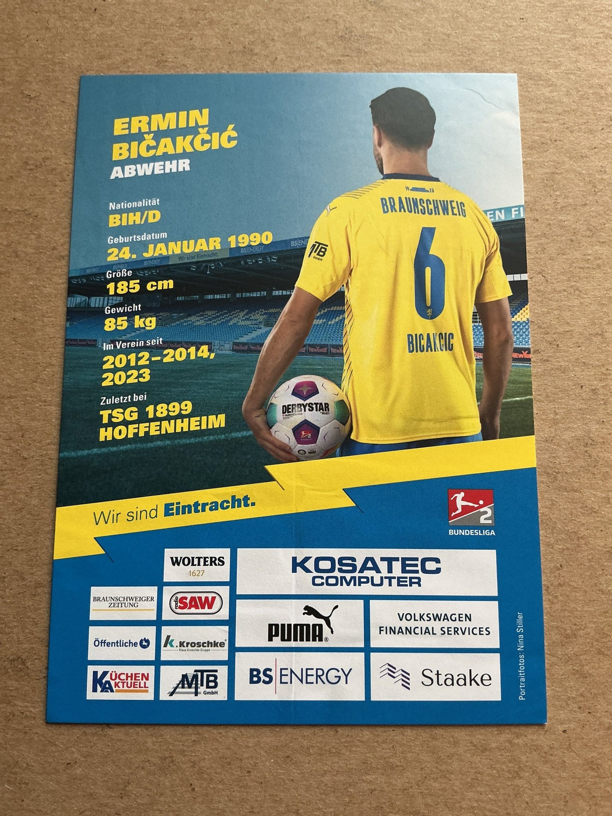 Ermin Bičakčić, Bosnia 🇧🇦 Eintracht Braunschweig 2023/24 hand signed - Autographs-World