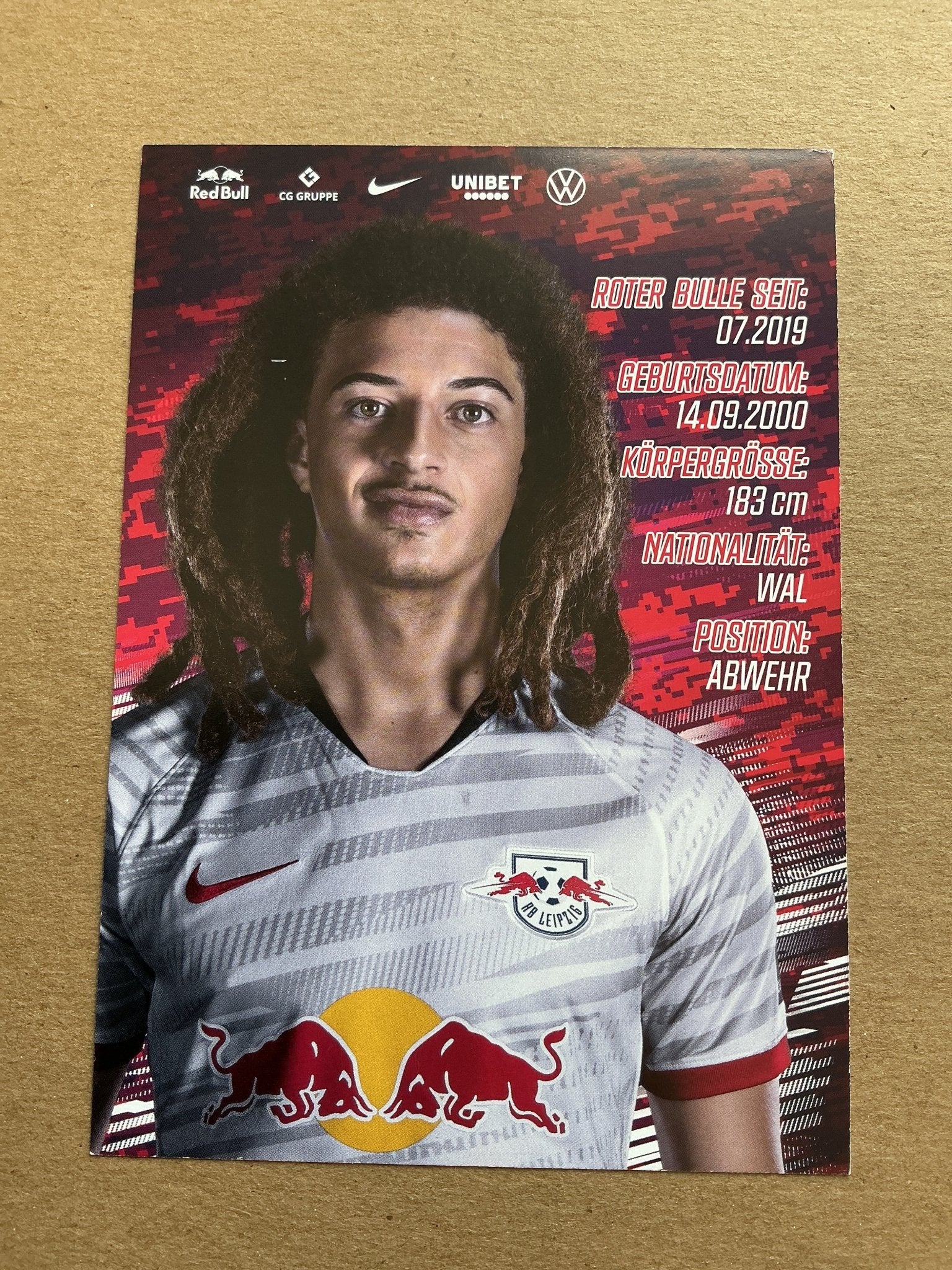 Ethan Ampadou, Wales 🏴󠁧󠁢󠁷󠁬󠁳󠁿 RB Leipzig 2019/20 hand signed - Autographs-World