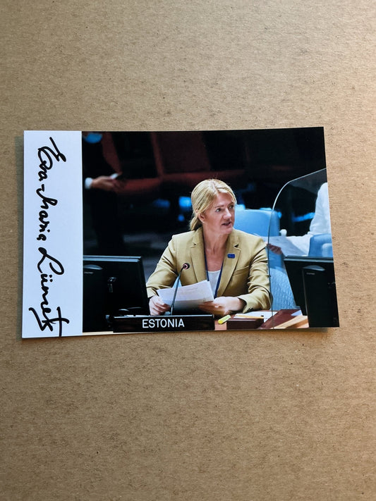 Eva-Maria Liimets, Estonia 🇪🇪 Minister of Foreign Affairs 2026 hand signed - Autographs-World